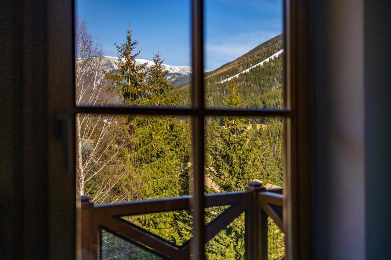 Hotel Zatisi Špindlerŭv Mlýn Exteriör bild