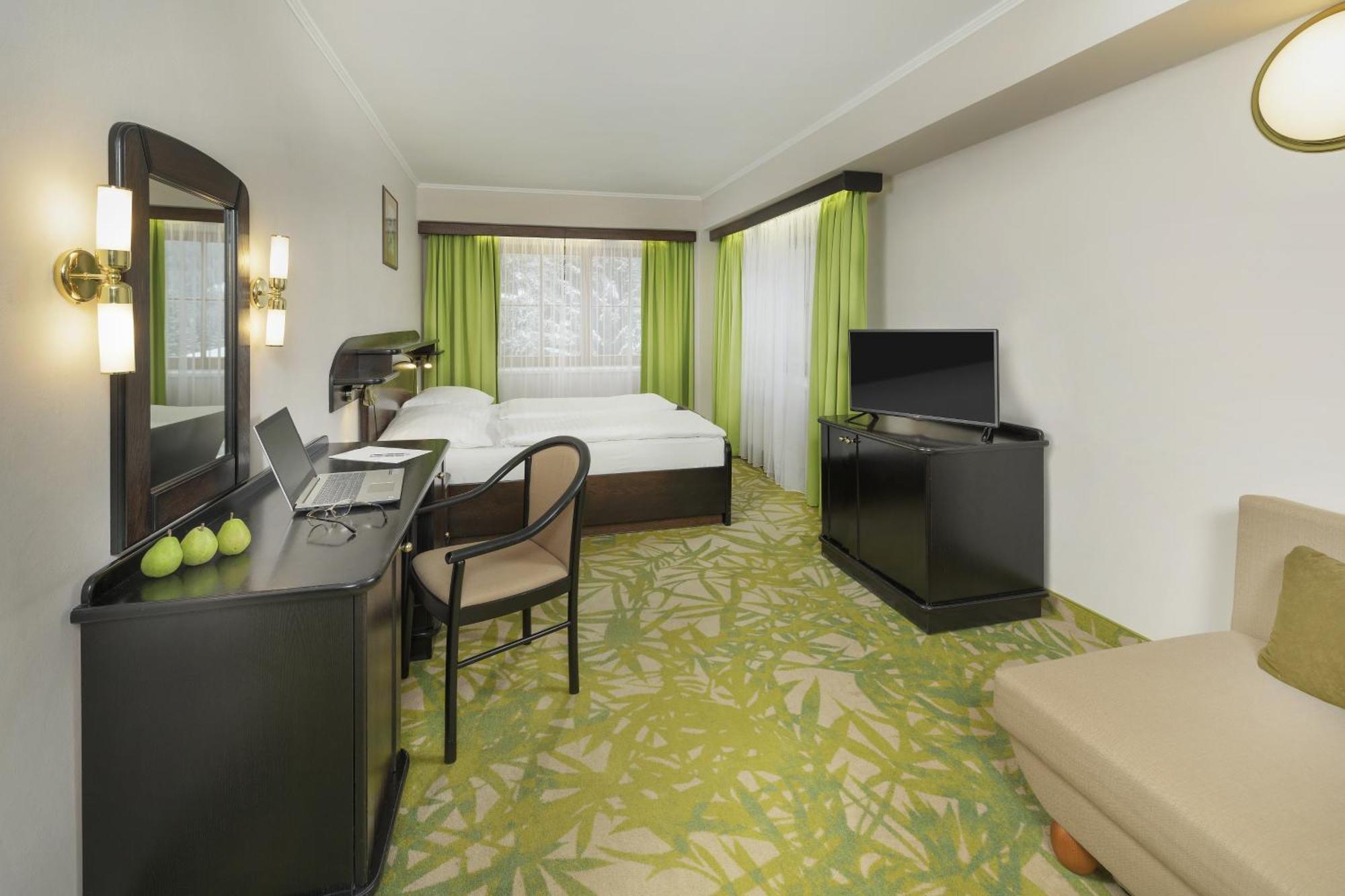 Hotel Zatisi Špindlerŭv Mlýn Exteriör bild