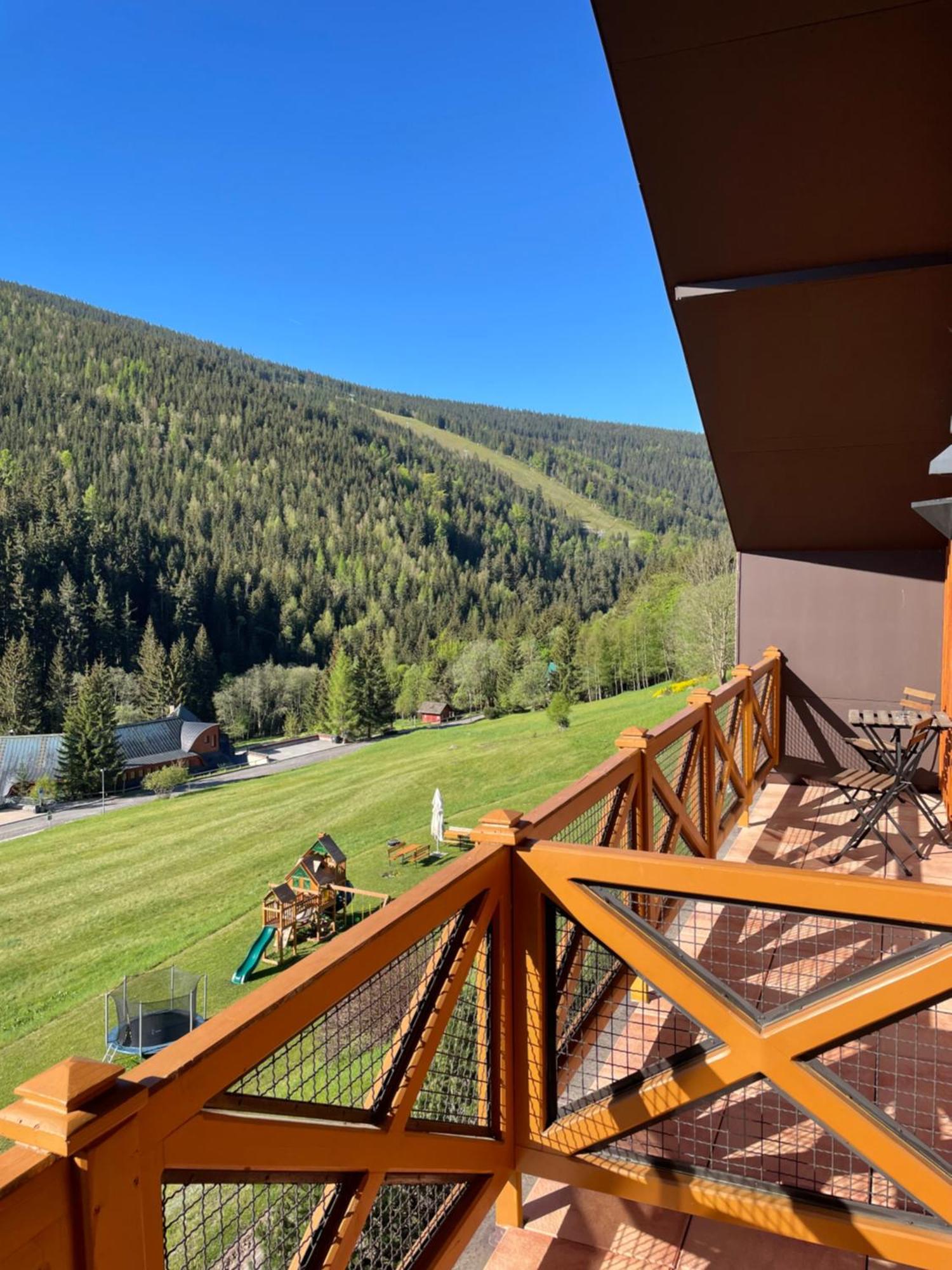 Hotel Zatisi Špindlerŭv Mlýn Exteriör bild