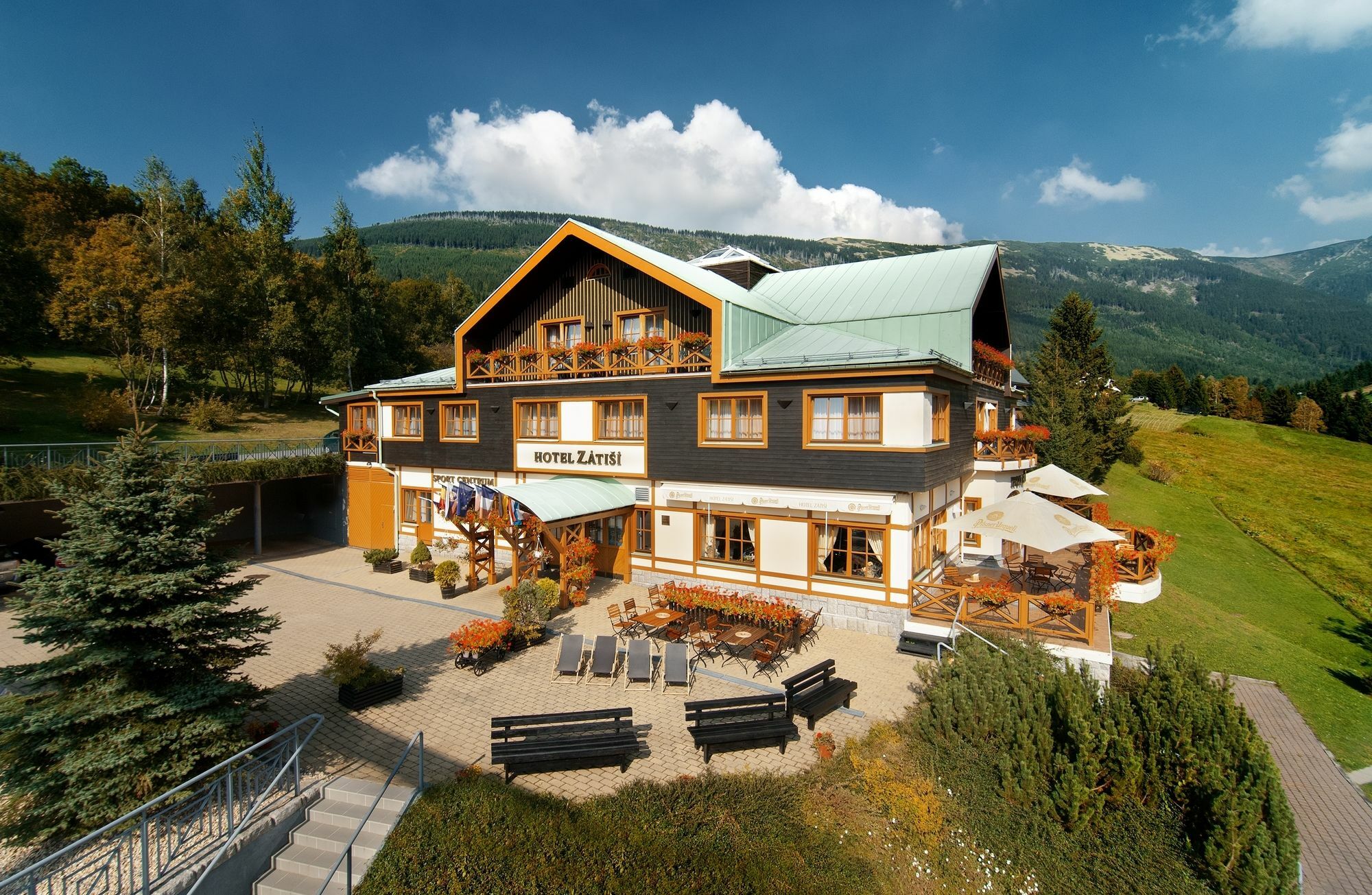 Hotel Zatisi Špindlerŭv Mlýn Exteriör bild