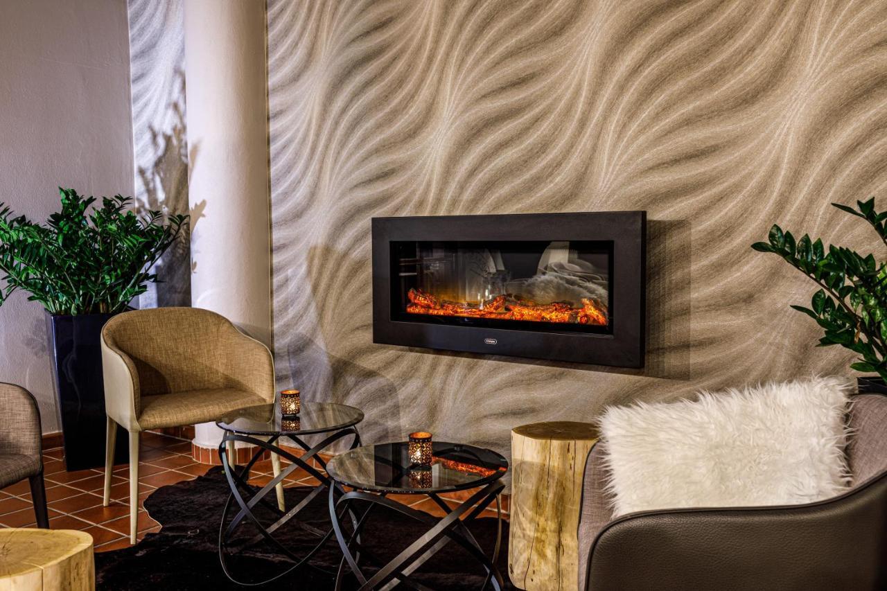 Hotel Zatisi Špindlerŭv Mlýn Exteriör bild