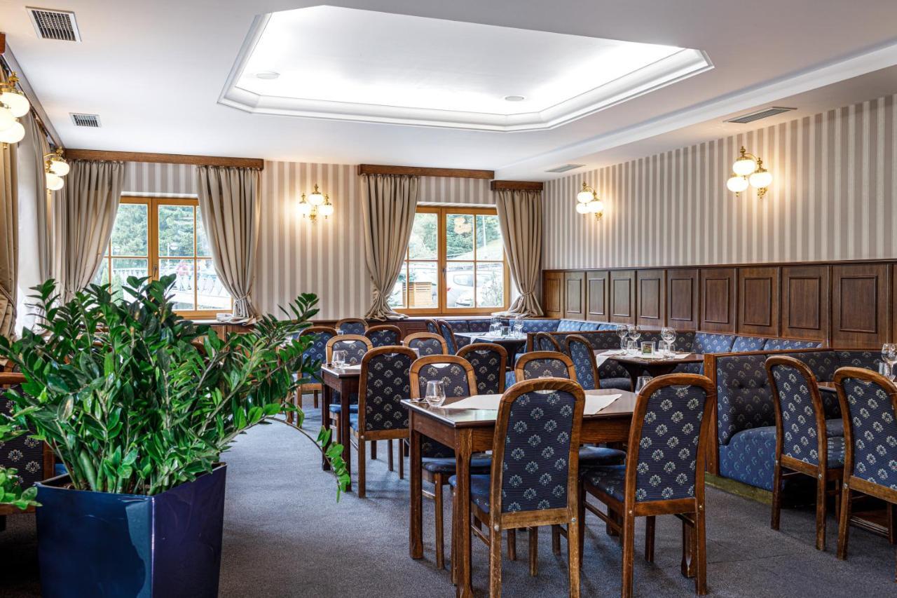 Hotel Zatisi Špindlerŭv Mlýn Exteriör bild